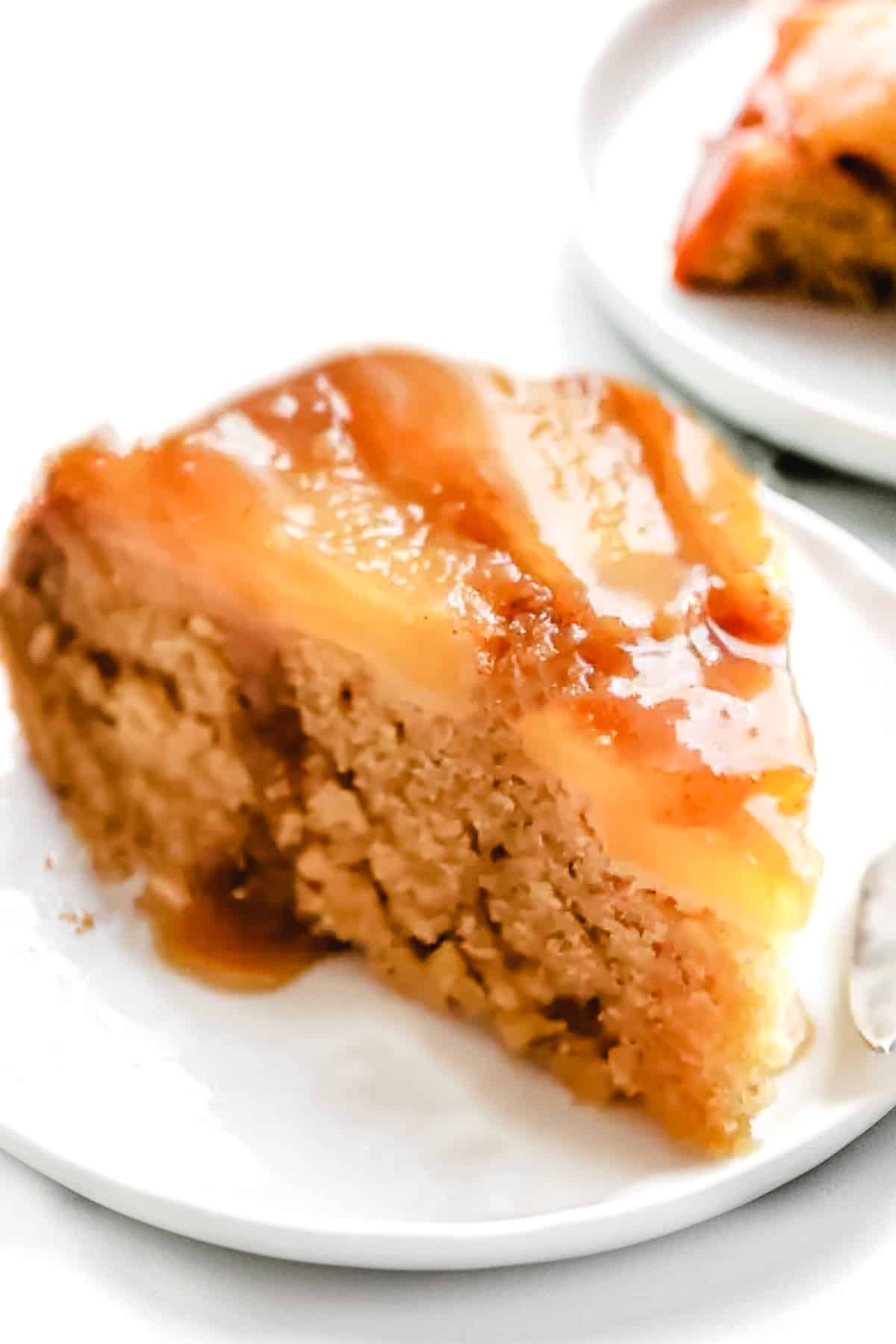 Irresistible Apple Cinnamon Upside Down Cake for Fall